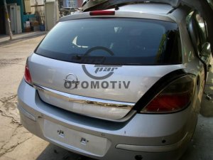 Opel Astra H Arka — Çıkma Parçalar