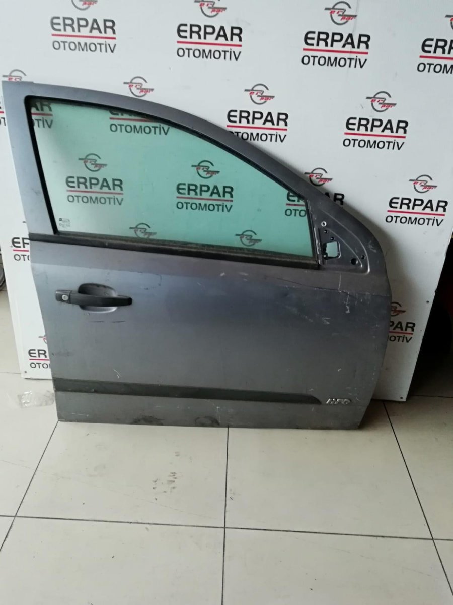 OPEL ASTRA H ÇIKMA SAĞ ÖN KAPI (GRİ) – Çıkma parça GM