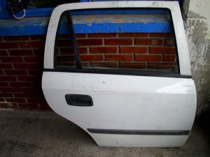 OPEL ASTRA G SW ÇIKMA SAĞ ARKA KAPI (BEYAZ) görsel 1