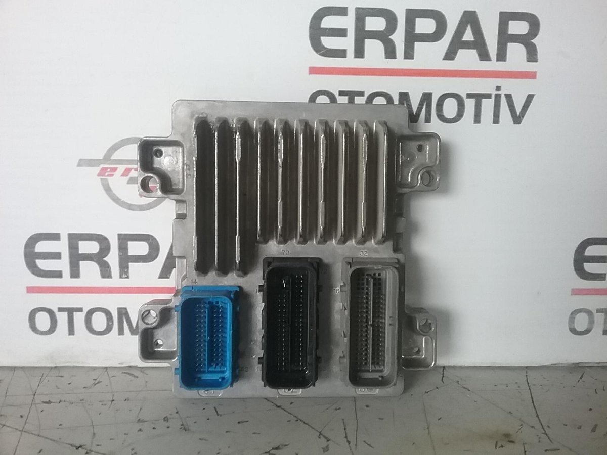 CORSA D 1.4 MOTOR BEYNİ – Çıkma parça GM