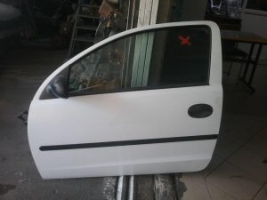 OPEL CORSA C 3KAPI ÇIKMA SOL ÖN KAPI (BEYAZ) görsel 1