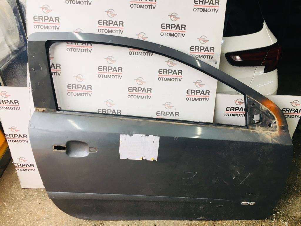 OPEL ASTRA H 3KAPI ÇIKMA SAĞ KAPI (GRİ) – Çıkma parça GM