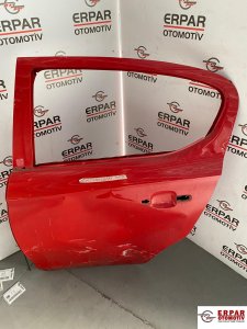 CORSA E SOL ARKA KAPI (KIRMIZI) — Çıkma Parçalar