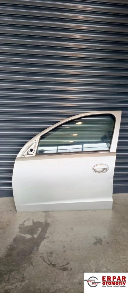 OPEL CORSA C ÇIKMA SOL ÖN KAPI (GRİ HATASIZ) – Çıkma parça GM