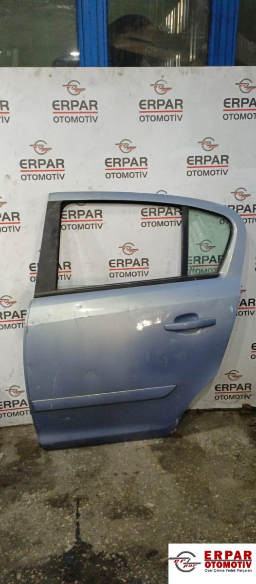 OPEL CORSA D ÇIKMA SOL ARKA KAPI (MAVİ) – Çıkma parça GM