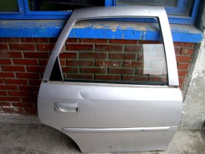 OPEL VECTRA B ÇIKMA SAĞ ARKA KAPI (GRİ) — Çıkma Parçalar