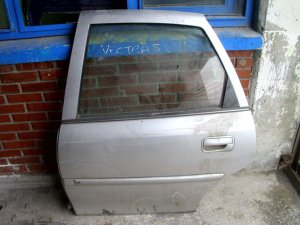 OPEL VECTRA B ÇIKMA SOL ARKA KAPI (GRİ) — Çıkma Parçalar