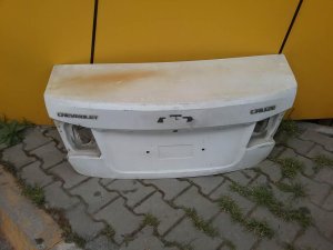 CHEVROLET CRUZE SEDAN ÇIKMA BAGAJ KAPAĞI (BEYAZ) — Çıkma Parçalar